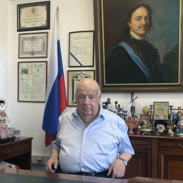 Владимир Штернфельд о новом проекте «Дом, сотканный из традиций…»